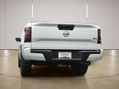 Certified 2024 Nissan Frontier SV w/ SV Convenience Package RWD image 26