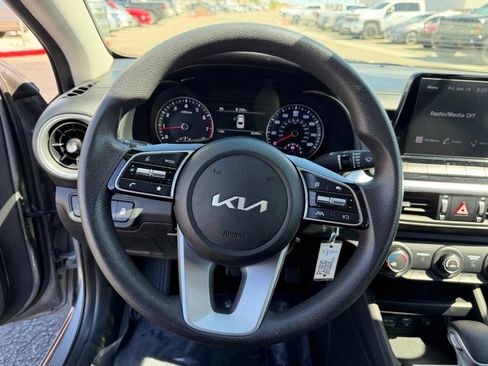 Used 2024 Kia Forte LXS FWD image 13