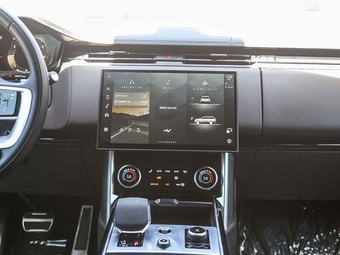 Used 2023 Land Rover Range Rover SE AWD/4WD image 11