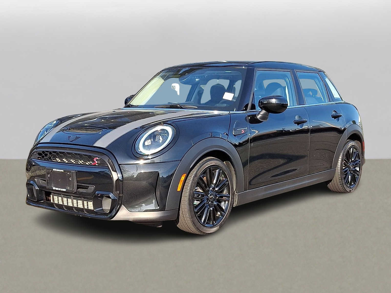 Used 2024 MINI Cooper S FWD image 1