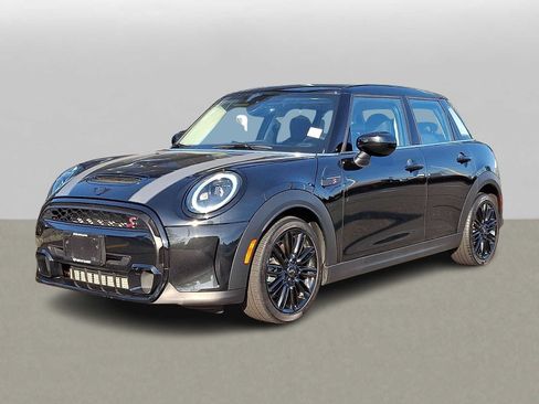 Used 2024 MINI Cooper S FWD image 1