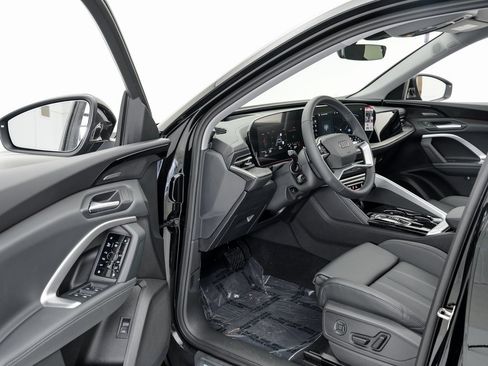 New 2025 Audi Q5 Premium Plus image 10