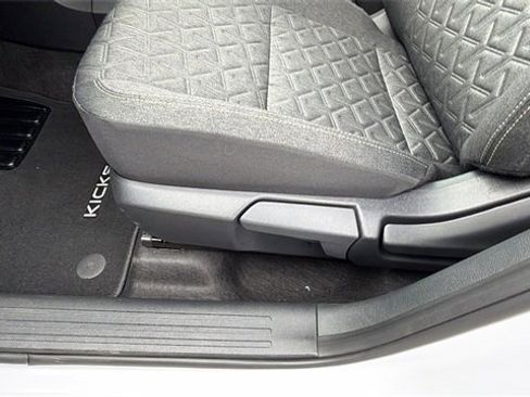 New 2026 Nissan Kicks SV image 20