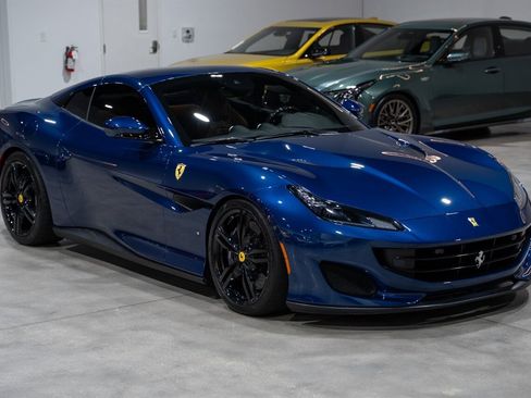 Used 2020 Ferrari Portofino image 14