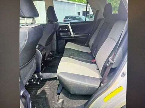 Used 2018 Toyota 4Runner SR5 RWD image 8