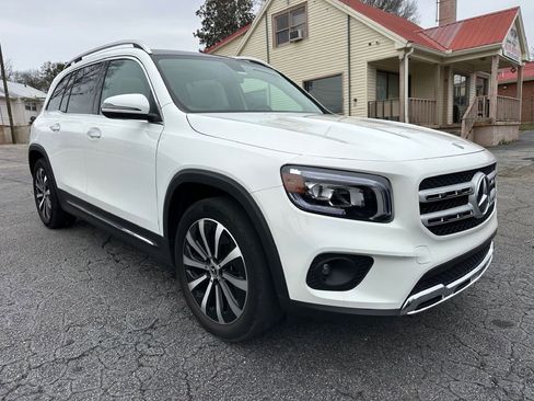 Used 2022 Mercedes-Benz GLB 250 4MATIC image 7