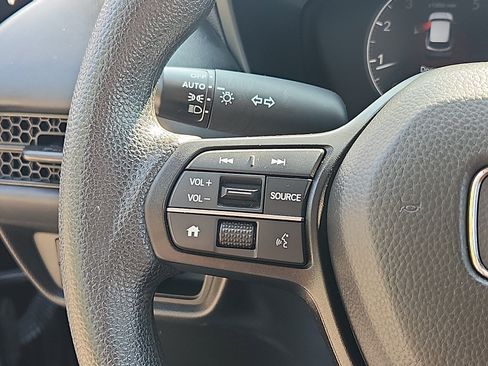 Used 2025 Honda HR-V LX image 20