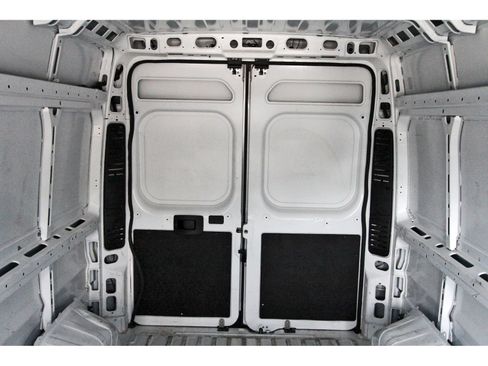 Used 2025 RAM ProMaster 2500 w/ Convenience Group FWD image 14