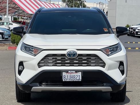 Used 2019 Toyota RAV4 XSE w/ Carpet Mat Package AWD/4WD image 10