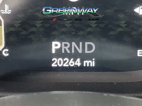 Used 2022 Jeep Wrangler Unlimited Sahara AWD/4WD image 26