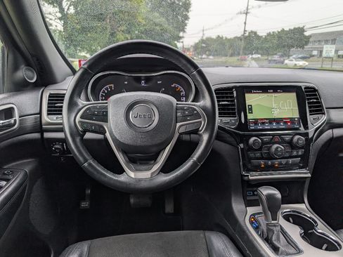 Used 2019 Jeep Grand Cherokee Altitude AWD/4WD image 32