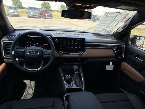 New 2026 GMC Canyon AT4 w/ Technology Plus Package image 20