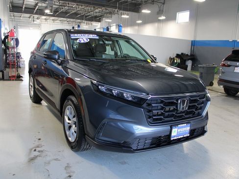 Used 2023 Honda CR-V LX image 4