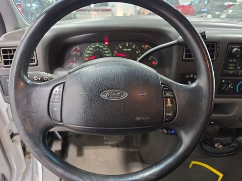 Used 2002 Ford F250 XLT AWD/4WD image 11