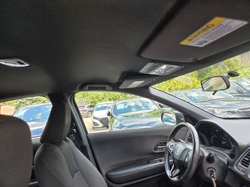 Used 2019 Honda HR-V Sport image 24