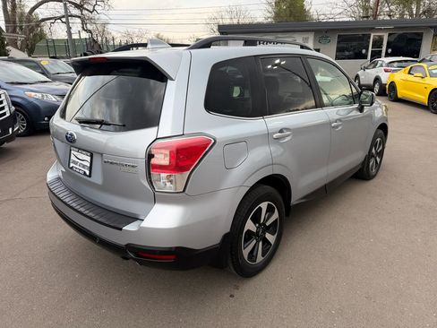 Used 2017 Subaru Forester 2.5i Limited image 9
