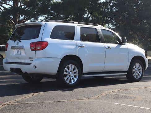 Used 2016 Toyota Sequoia Platinum AWD/4WD image 5