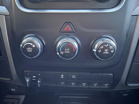 Used 2015 RAM 2500 Tradesman w/ Chrome Appearance Group AWD/4WD image 20