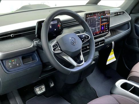 New 2025 Volkswagen ID. Buzz Pro S image 8