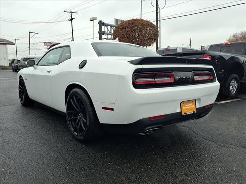 Certified 2023 Dodge Challenger R/T w/ Plus Package image 25