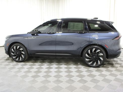 Certified 2024 Lincoln Nautilus Reserve w/ Equipment Group 202A image 41