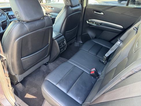 Used 2023 Cadillac XT4 Premium Luxury image 22