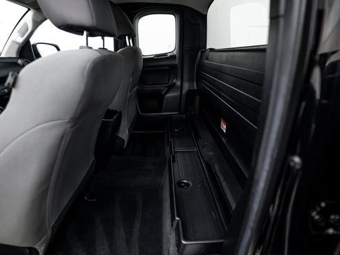 Used 2021 Toyota Tacoma SR image 16