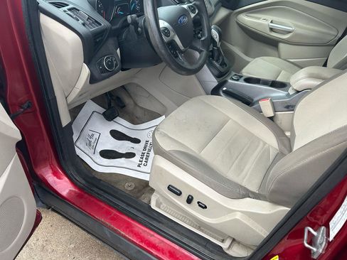 Used 2014 Ford Escape SE image 10
