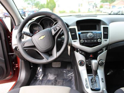 Used 2012 Chevrolet Cruze LS w/ Connectivity Package image 12