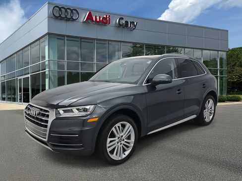 Used 2019 Audi Q5 2.0T Premium Plus w/ Premium Plus Package image 1