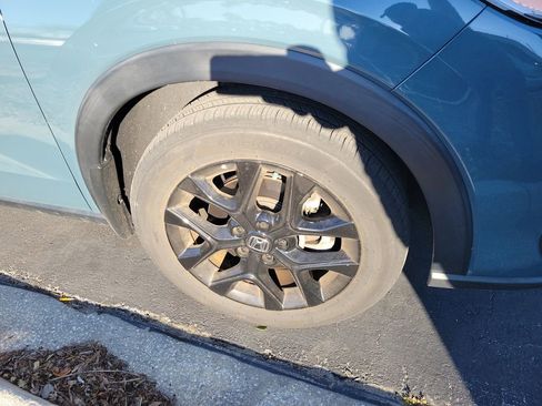 Used 2024 Honda HR-V Sport image 9