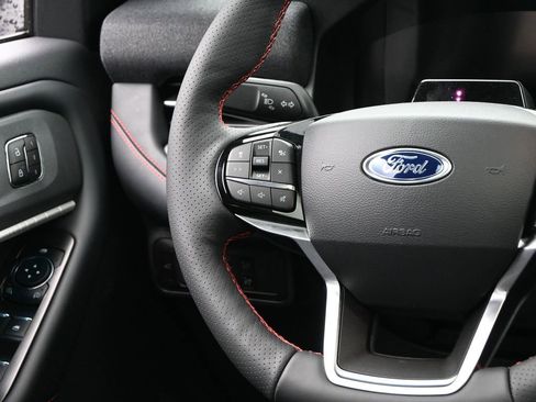 New 2026 Ford Explorer ST-Line w/ ST-Line Street Pack image 32