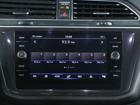 Used 2022 Volkswagen Tiguan SE R-Line AWD/4WD image 18