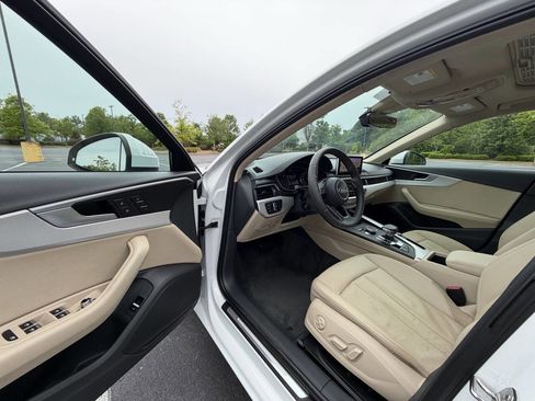 Used 2017 Audi A4 2.0T Premium FWD image 11