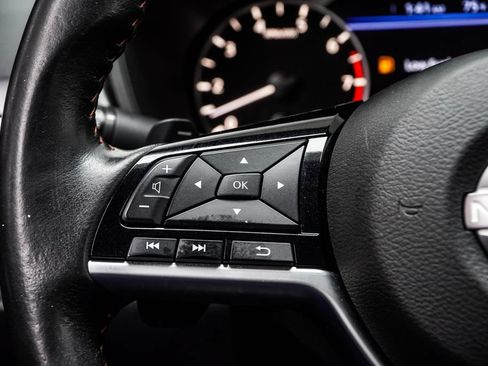Used 2024 Nissan Altima 2.5 SR FWD image 28