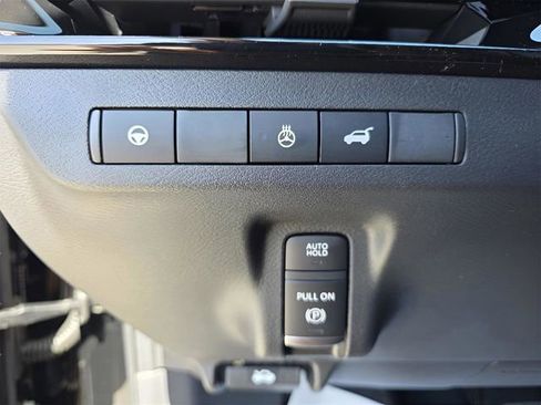 Used 2025 Nissan Murano SL image 35