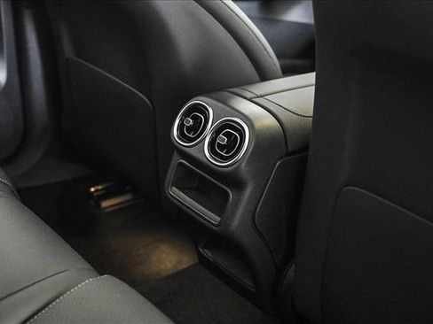 New 2026 Mercedes-Benz GLC 300 4MATIC image 19