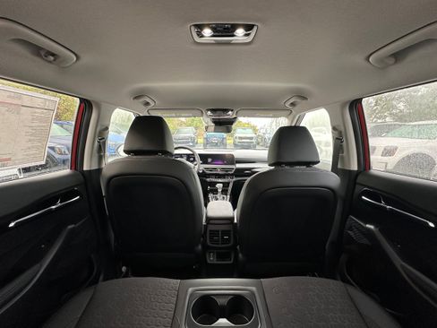 New 2026 Kia Seltos S AWD/4WD image 12