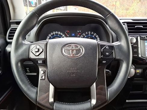 Certified 2018 Toyota 4Runner TRD Off-Road image 20