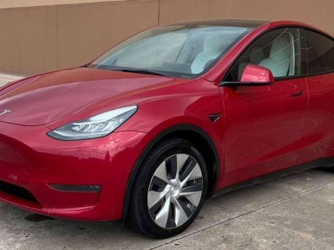 Used 2021 Tesla Model Y Long Range AWD/4WD image 2