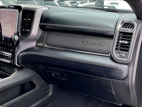 Used 2019 RAM 3500 Limited AWD/4WD image 27