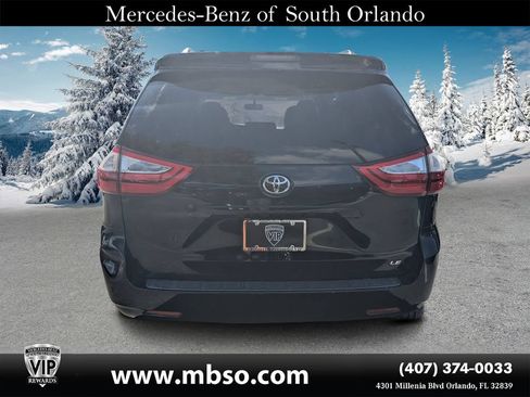 Used 2017 Toyota Sienna LE FWD image 15