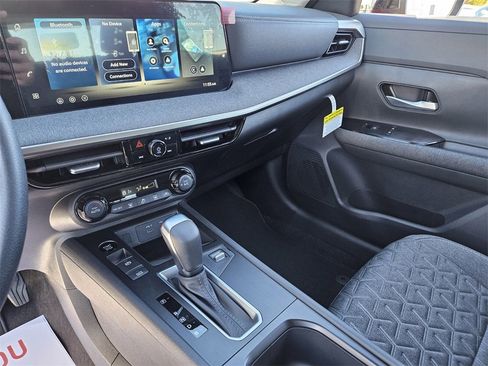 New 2026 Nissan Kicks SV image 9