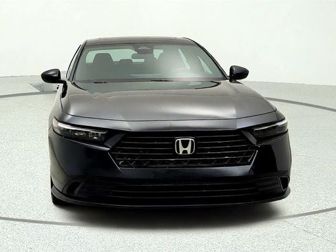 Used 2024 Honda Accord Sport image 2