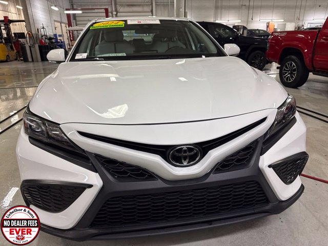 Used 2024 Toyota Camry SE FWD image 12