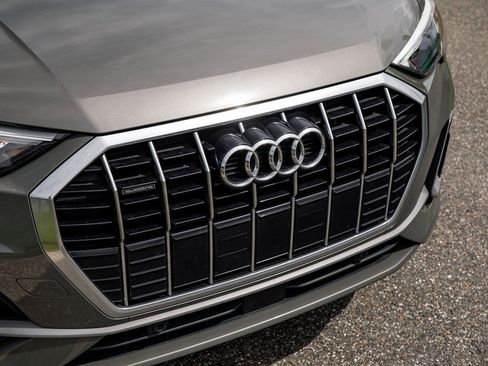 Used 2020 Audi Q3 2.0T Premium w/ Convenience Package image 19