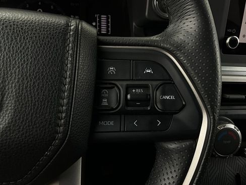 Used 2025 Toyota 4Runner SR5 image 33