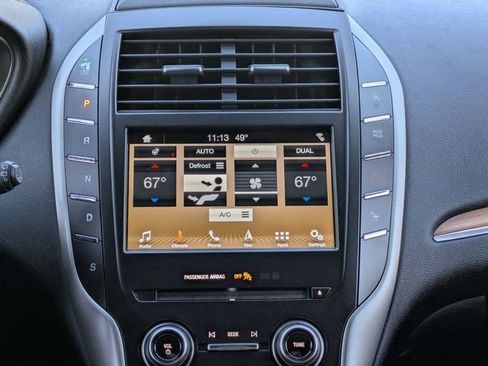 Certified 2019 Lincoln MKC Reserve w/ MKC Technology Package FWD image 18