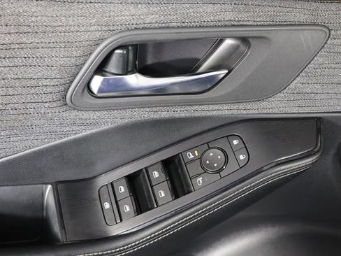 Used 2023 Nissan Rogue SV FWD image 20