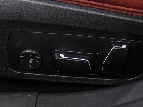 New 2026 BMW 330i Sedan w/ M Sport Package image 21